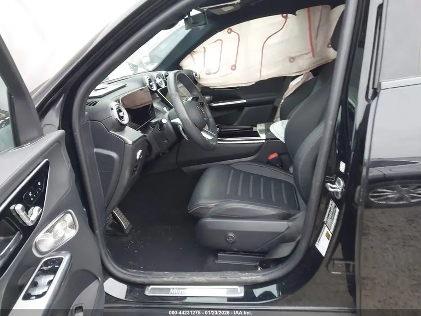 2025 MERCEDES-BENZ GLC 300 4MATIC SUV