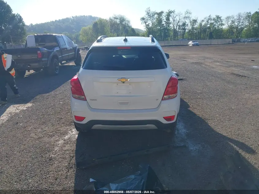 2017 CHEVROLET TRAX LT