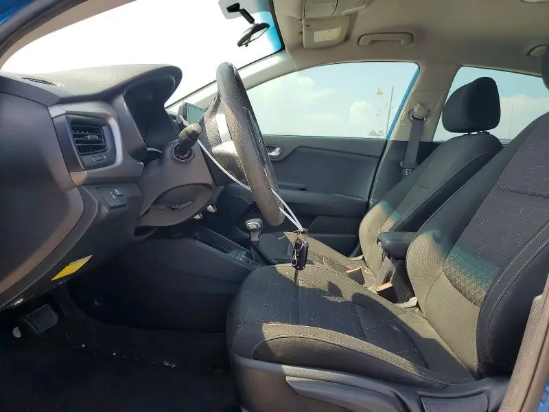 2022 KIA RIO S  