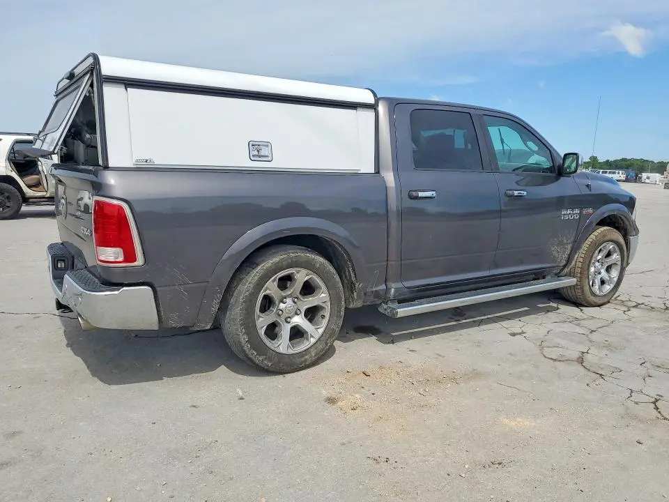 2016 RAM 1500 LARAMIE  