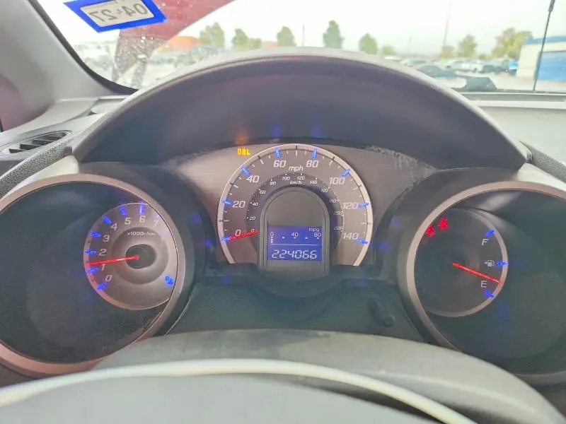 2011 HONDA FIT   