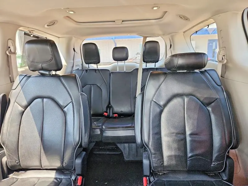 2019 CHRYSLER PACIFICA LIMITED  