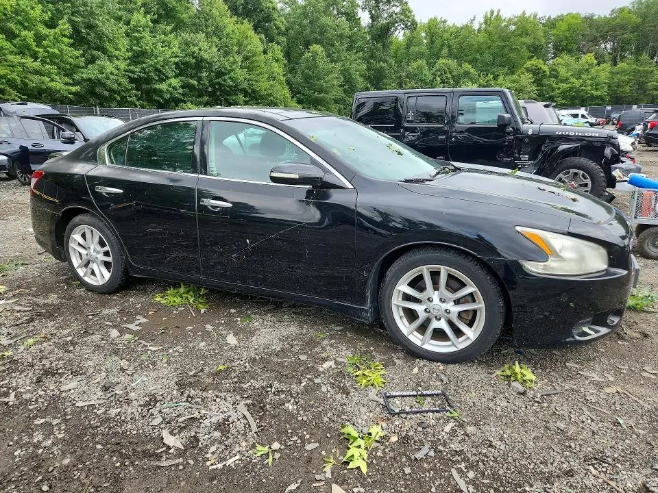 2010 NISSAN MAXIMA 3.5 S  
