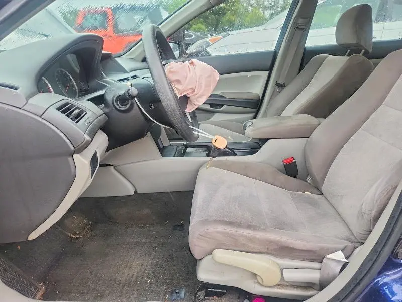 2010 HONDA ACCORD LX  