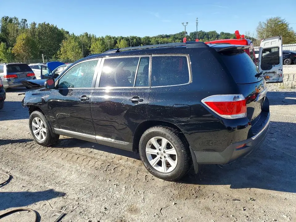 2012 TOYOTA HIGHLANDER SE  