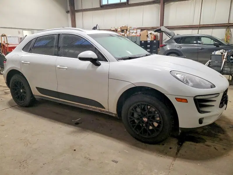 2015 PORSCHE MACAN S  