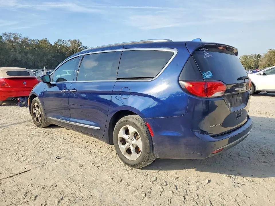 2017 CHRYSLER PACIFICA TOURING L PLUS  