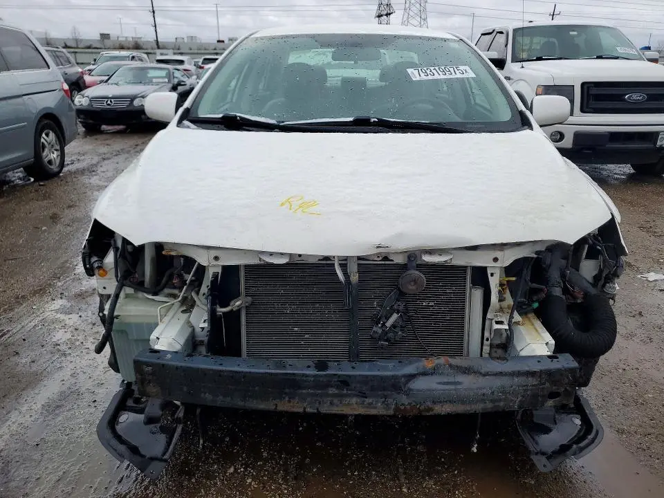 2013 TOYOTA COROLLA LE  