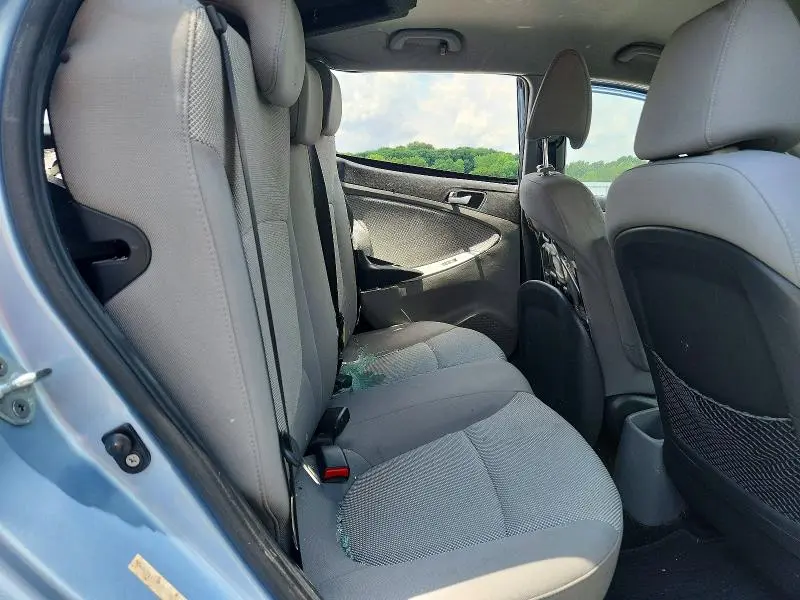 2012 HYUNDAI ACCENT GS  
