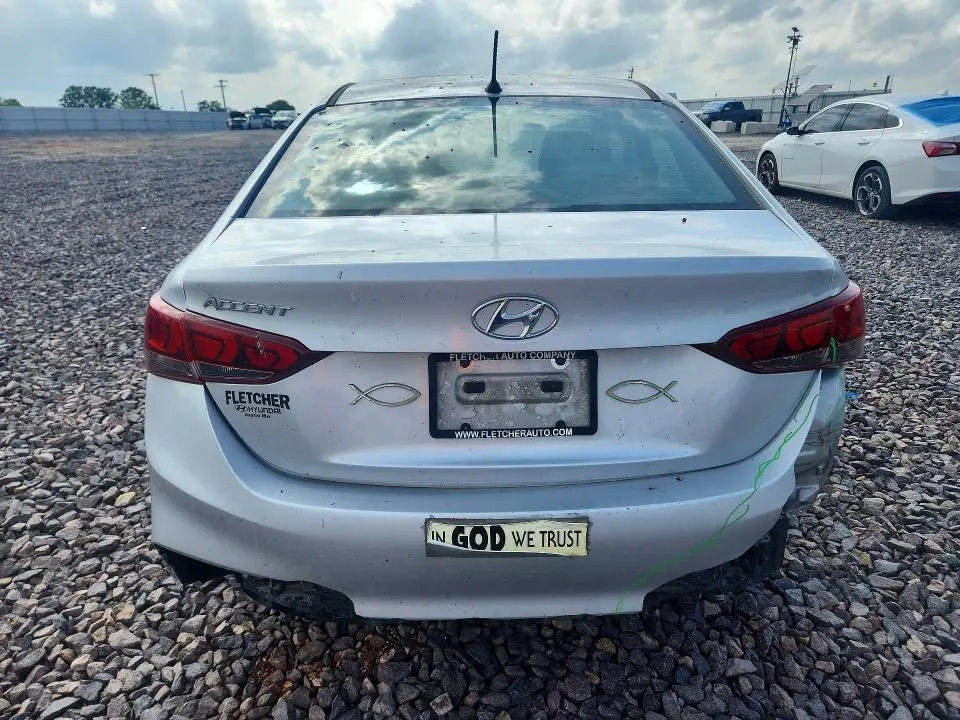 2022 HYUNDAI ACCENT SE  