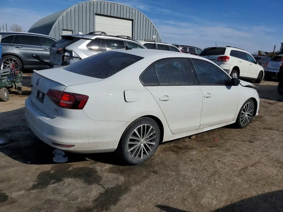 2016 VOLKSWAGEN JETTA SPORT  