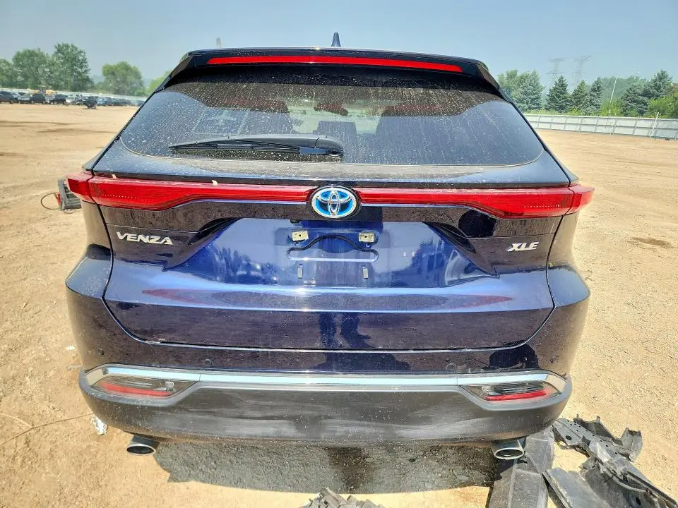2023 TOYOTA VENZA XLE  