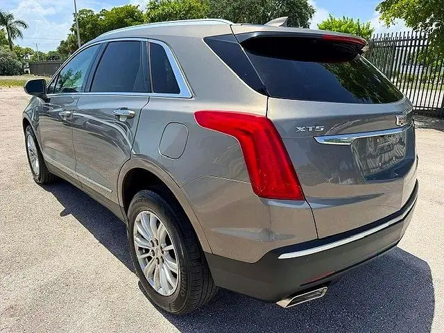 2017 CADILLAC XT5   