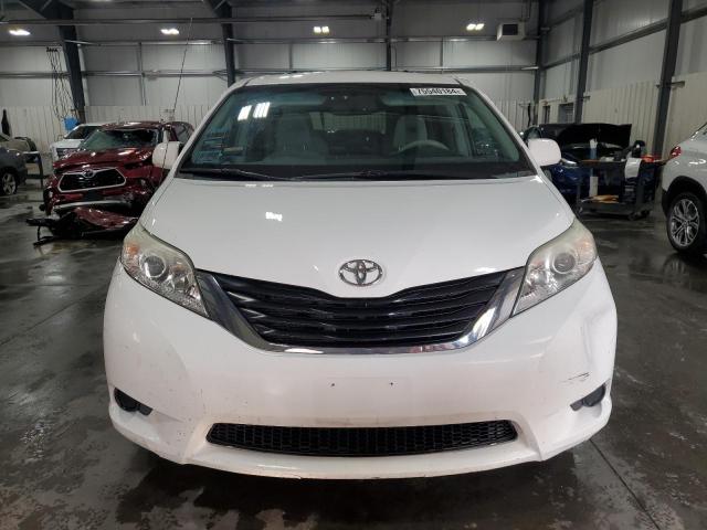 2012 TOYOTA SIENNA LE