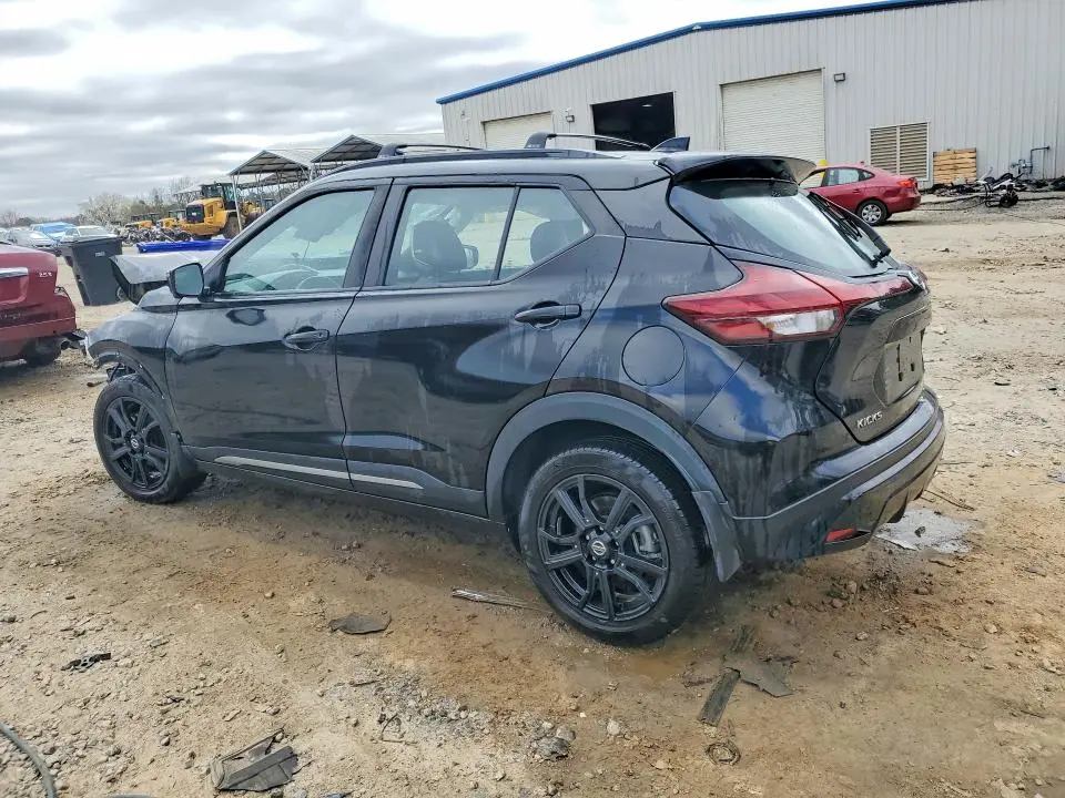 2021 NISSAN KICKS SR  