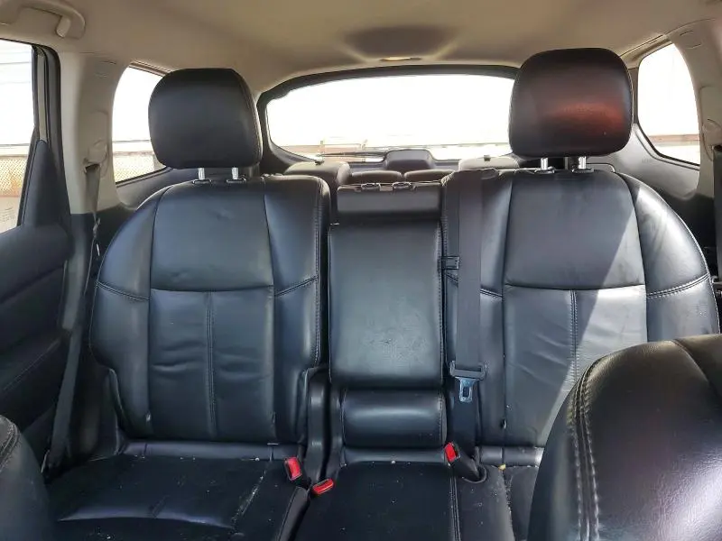 2017 NISSAN PATHFINDER SL  