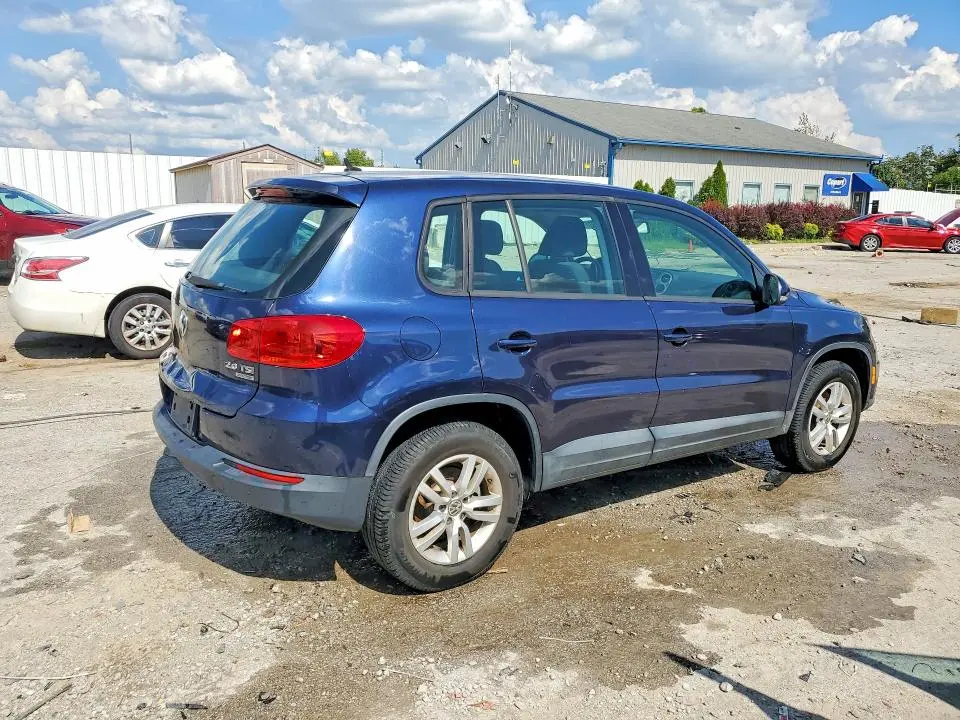 2014 VOLKSWAGEN TIGUAN S  