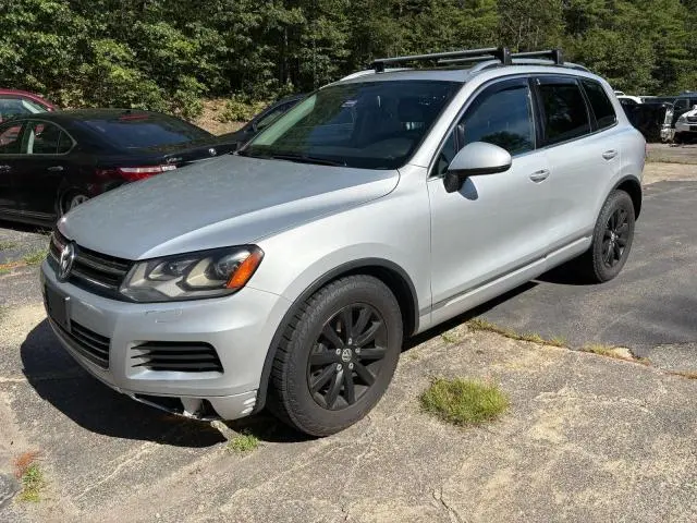 2013 VOLKSWAGEN TOUAREG V6  