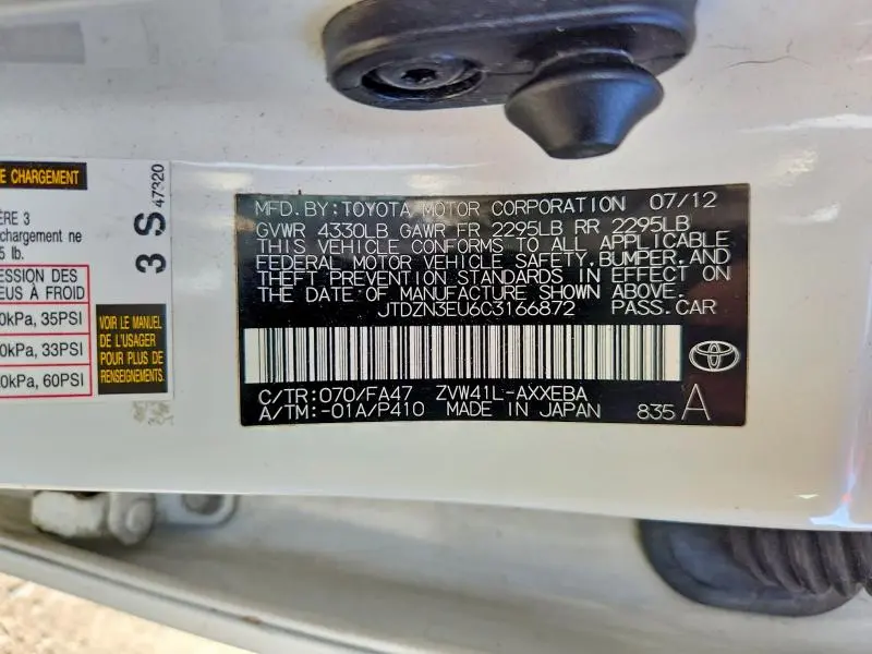 2012 TOYOTA PRIUS V TWO  