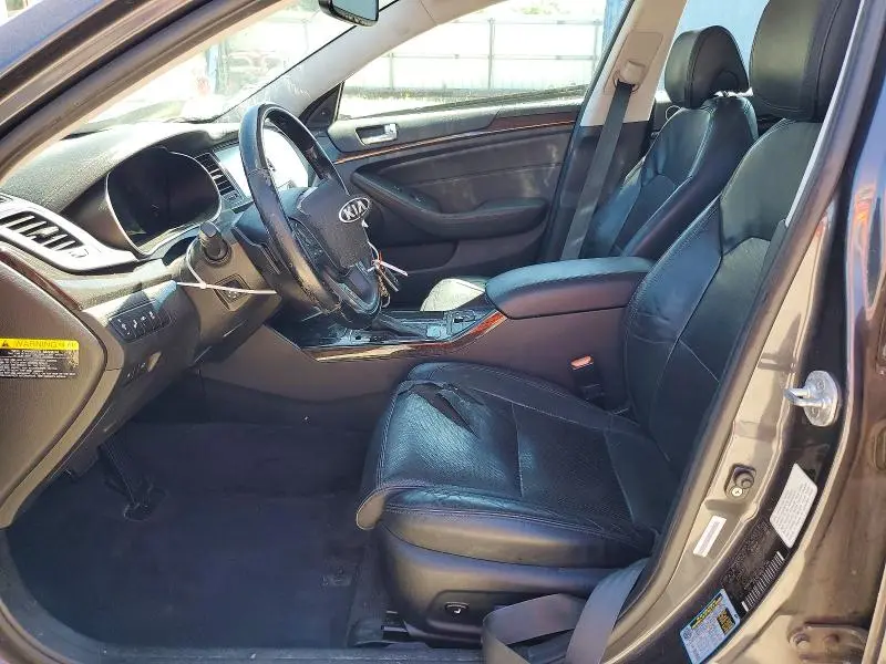 2015 KIA CADENZA PREMIUM  