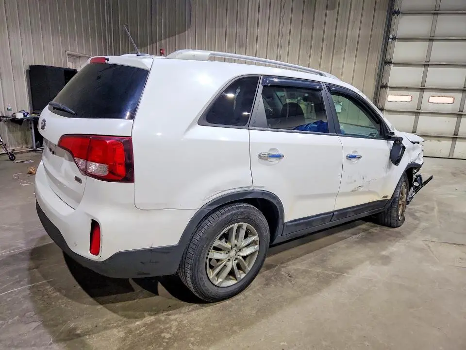 2014 KIA SORENTO LX  