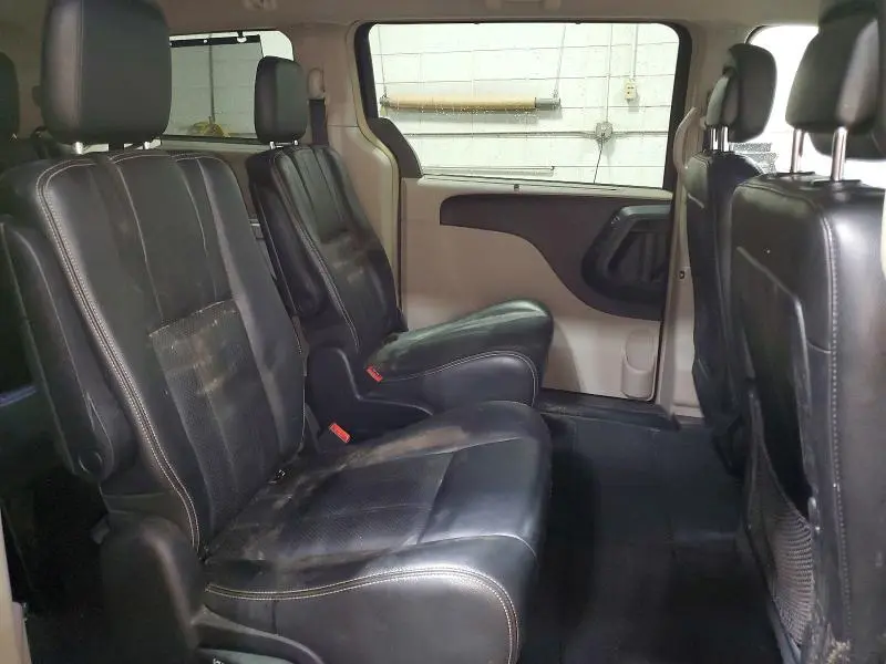 2011 CHRYSLER TOWN & COUNTRY TOURING L  