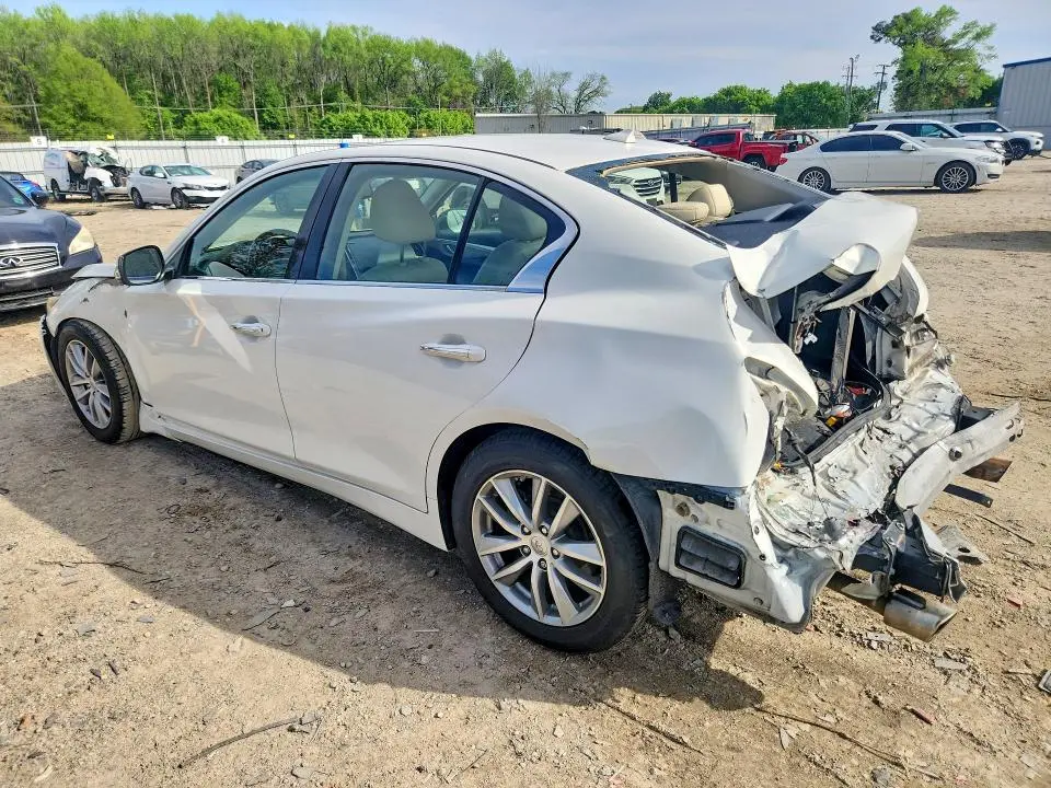 2015 INFINITI Q50 PREMIUM  