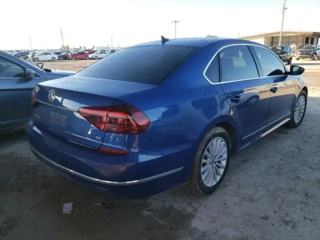 2017 VOLKSWAGEN PASSAT SE