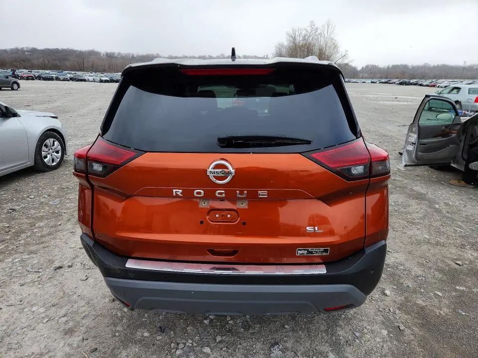 2021 NISSAN ROGUE SL  