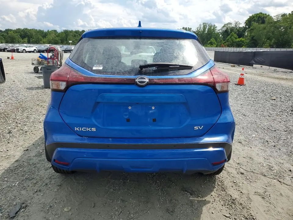 2024 NISSAN KICKS SV  
