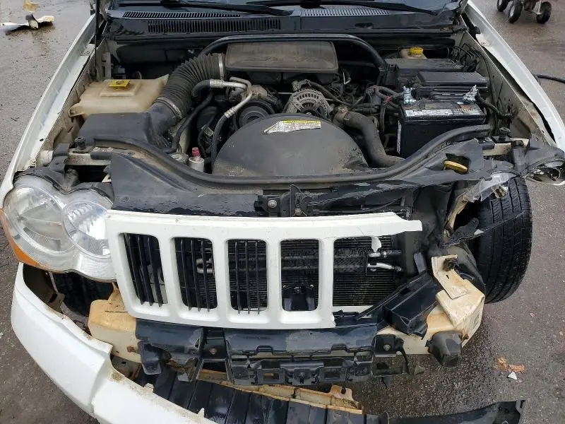 2010 JEEP GRAND CHEROKEE LAREDO  