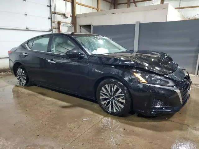 2024 NISSAN ALTIMA SV  