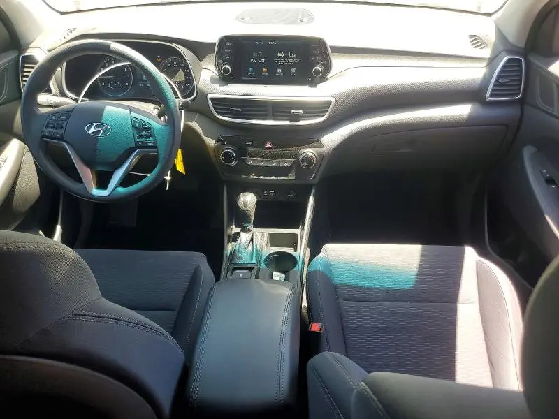 2021 HYUNDAI TUCSON SE  