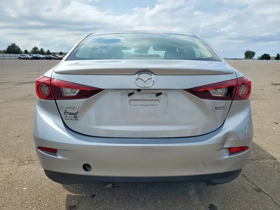 2017 MAZDA 3 TOURING  