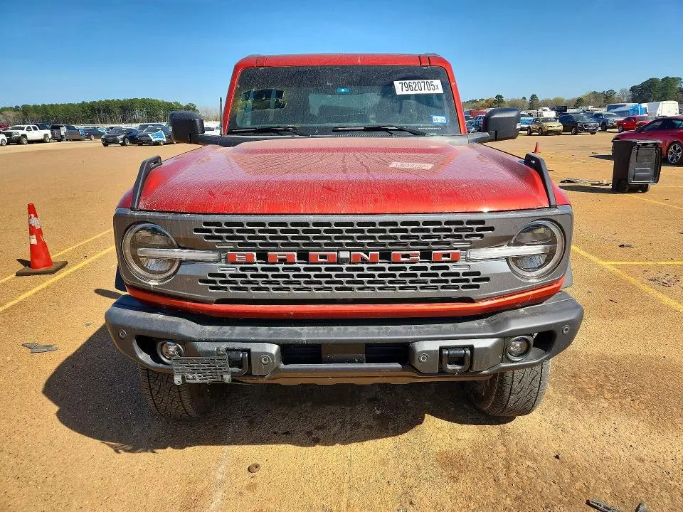 2023 FORD BRONCO BASE  