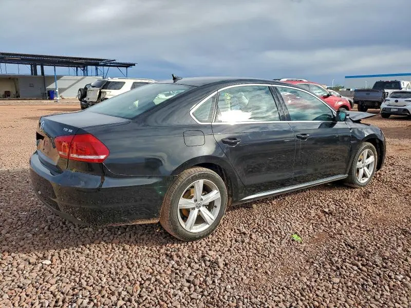 2013 VOLKSWAGEN PASSAT SE  