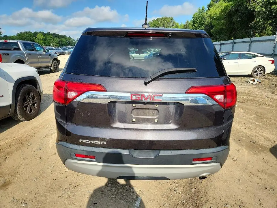 2017 GMC ACADIA SLE  