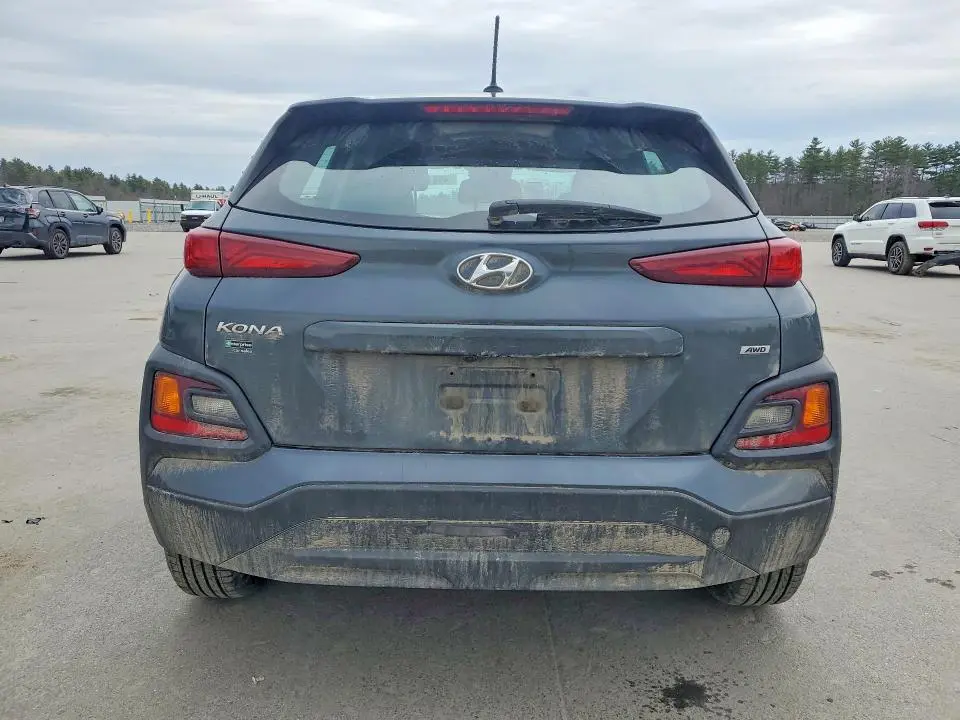 2021 HYUNDAI KONA SE  