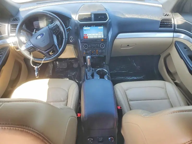2017 FORD EXPLORER XLT  