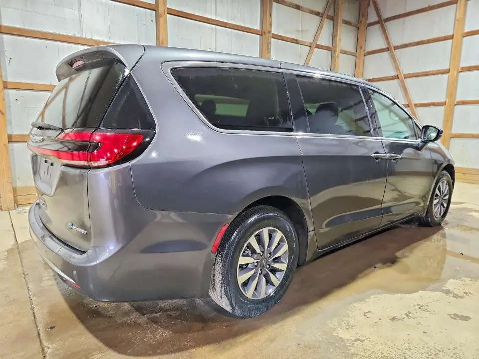 2023 CHRYSLER PACIFICA HYBRID TOURING L  