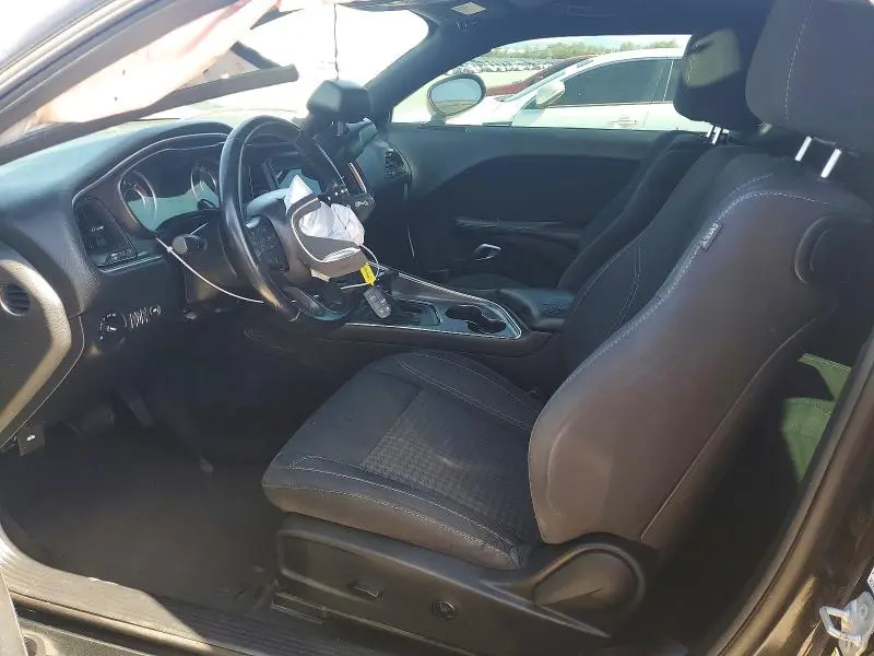 2016 DODGE CHALLENGER SXT  