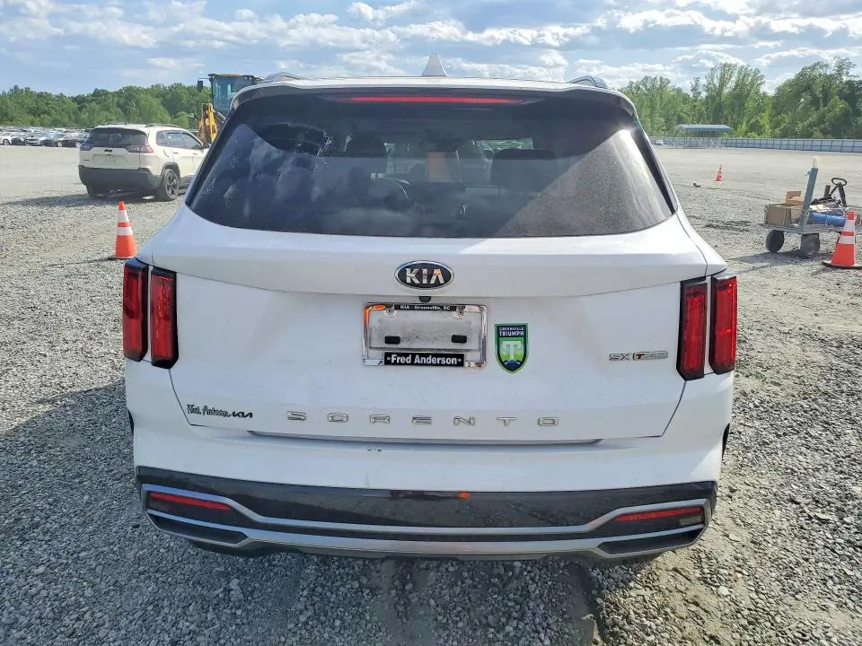 2021 KIA SORENTO   