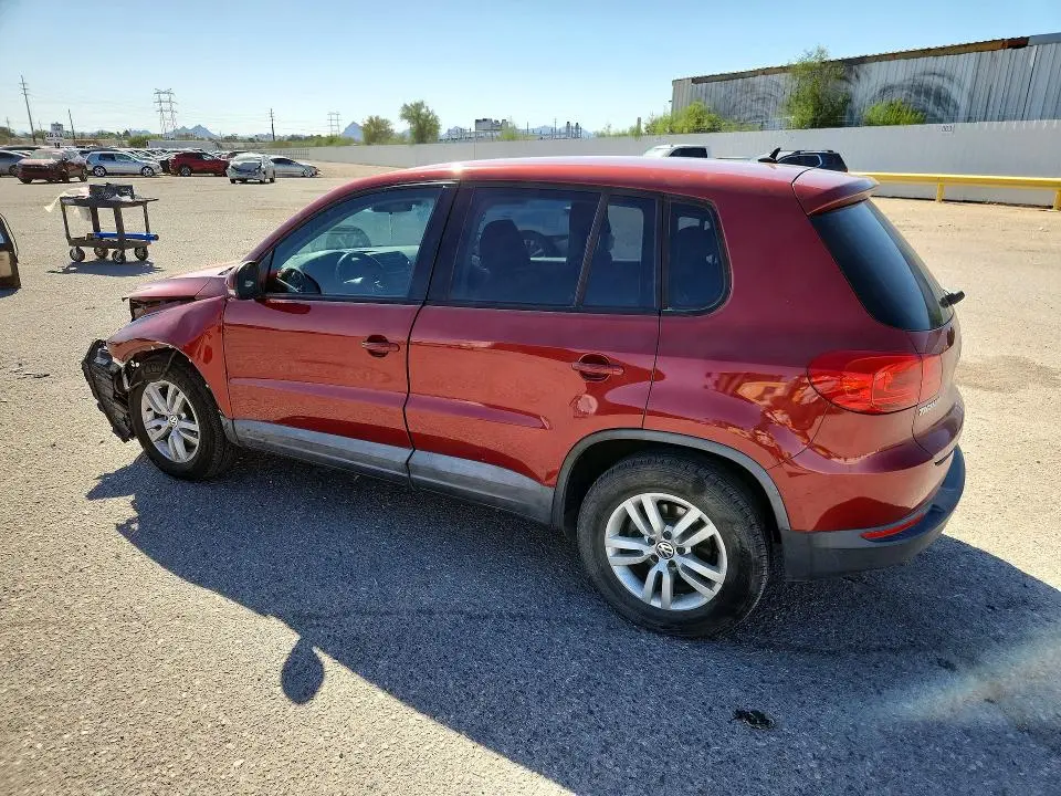 2013 VOLKSWAGEN TIGUAN S  