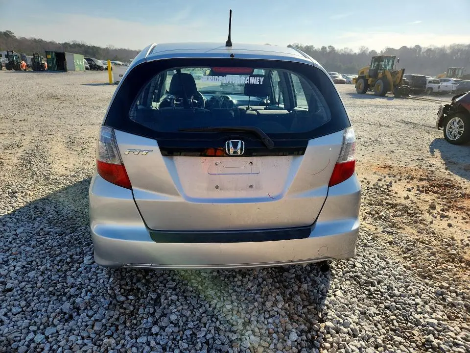 2011 HONDA FIT   