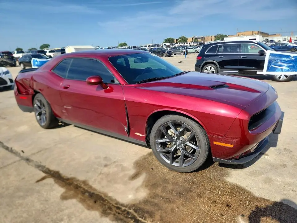 2022 DODGE CHALLENGER SXT  