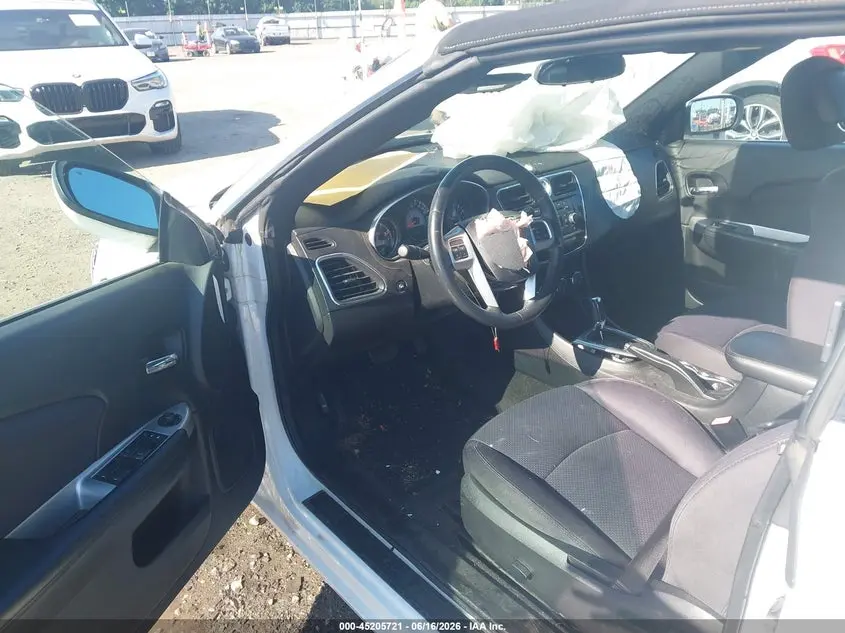 2013 CHRYSLER 200 TOURING