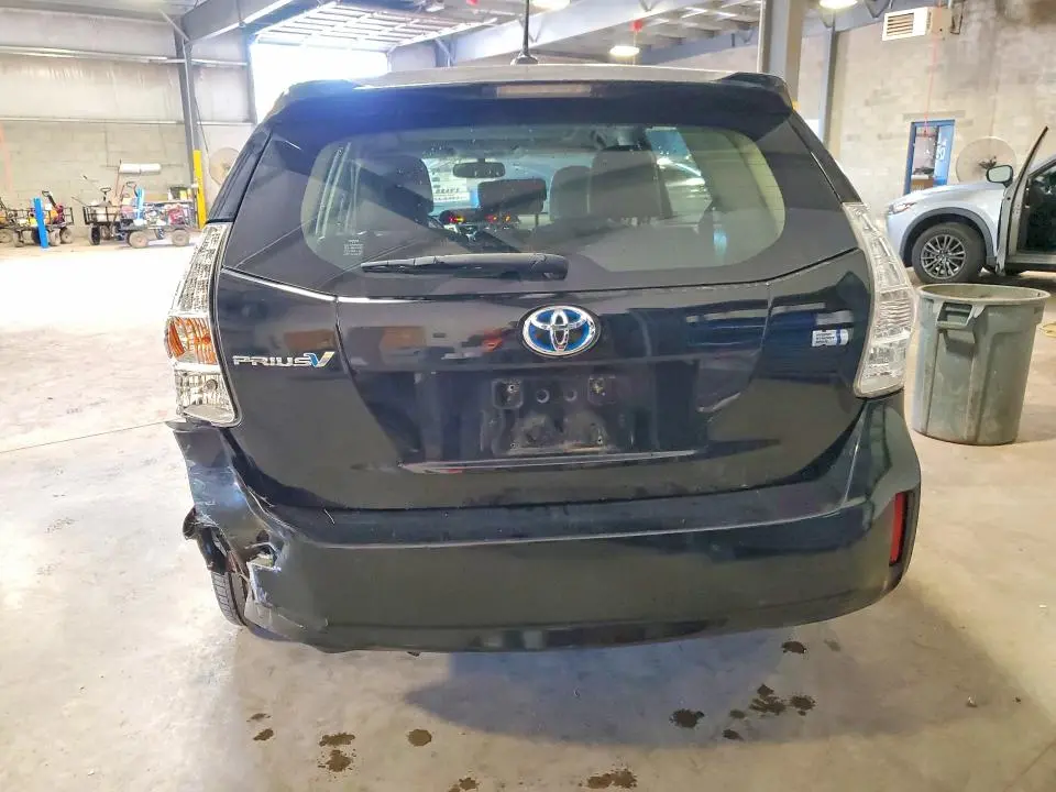 2013 TOYOTA PRIUS V FIVE  