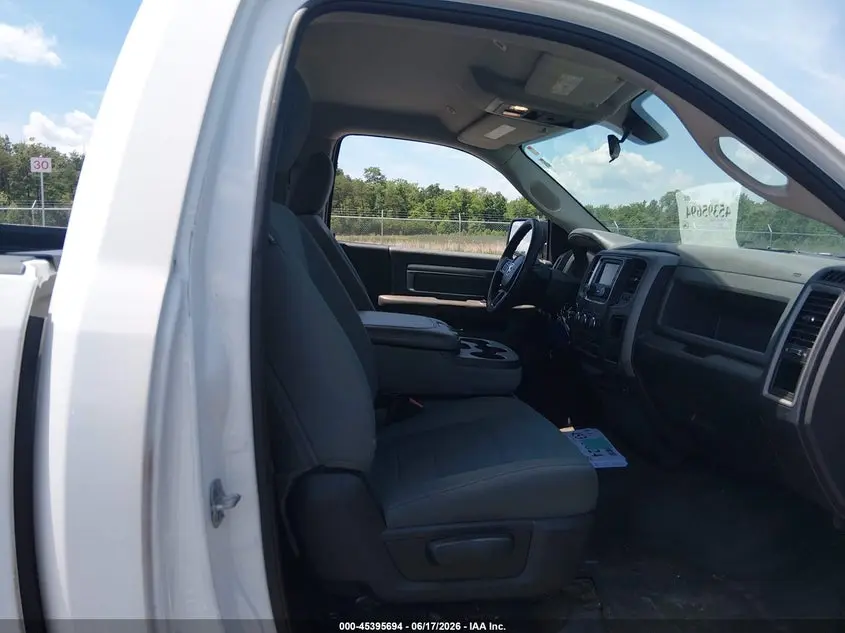 2017 RAM 1500 TRADESMAN  4X2 8' BOX