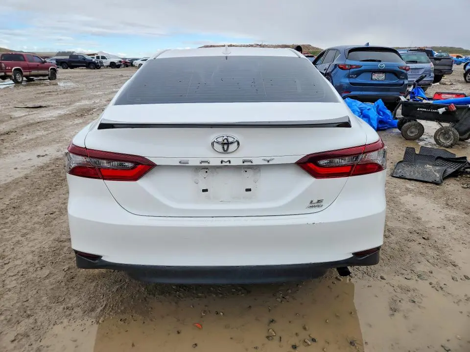 2022 TOYOTA CAMRY LE  