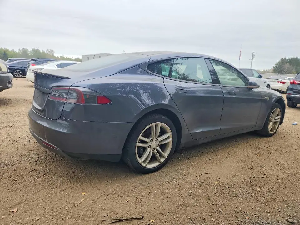 2015 TESLA MODEL S 60  